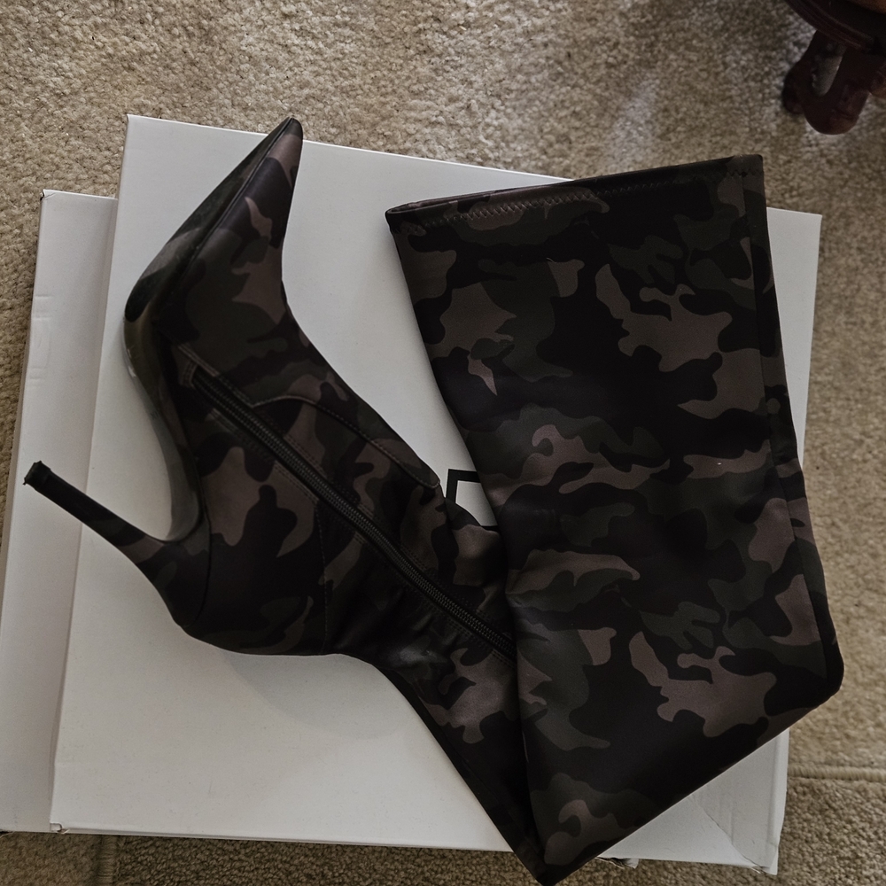 Aldo Black Camouflage Heeled Boots